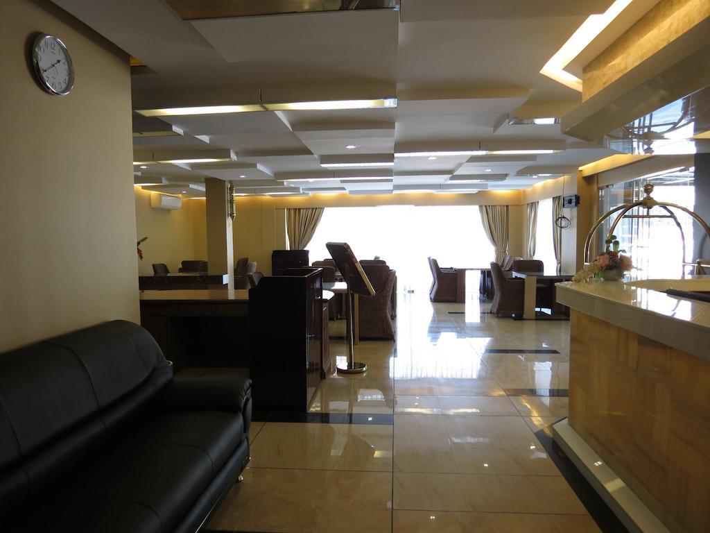 Business Alliance Hotel Rangoon Buitenkant foto