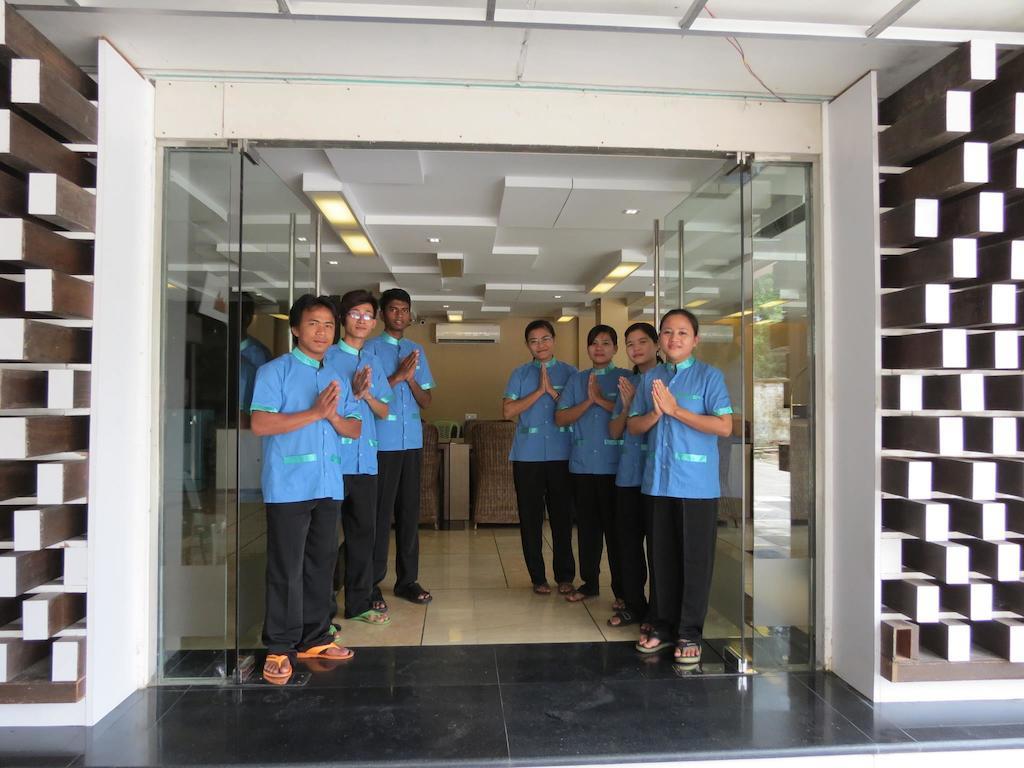 Business Alliance Hotel Rangoon Buitenkant foto