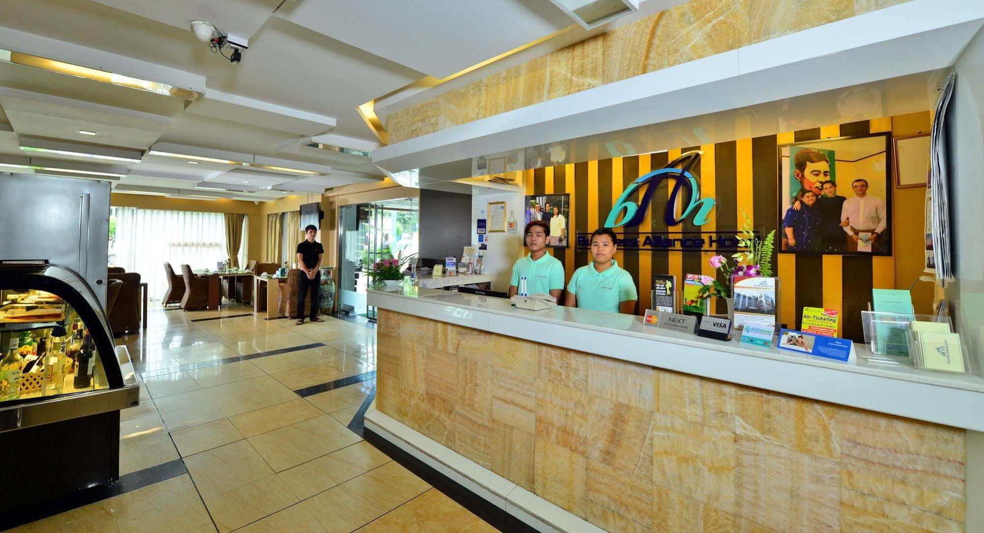 Business Alliance Hotel Rangoon Buitenkant foto
